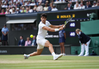 Αλκαράθ – Τζόκοβιτς 3-0: «Βασιλιάς» ξανά στο Wimbledon ο Ισπανός