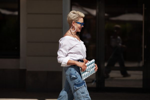 Μαλλιά: Bixie cut, το πιο ανεπιτήδευτα κομψό κούρεμα που επιστρέφει από τα ’90s