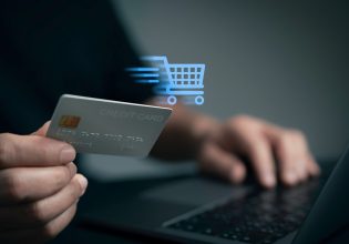 Προτιμούν ρούχα, φαγητό σε πακέτο και προϊόντα ομορφιάς