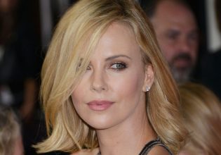 Flipped bob: Το hot χτένισμα που επιλέγουν οι celebrities