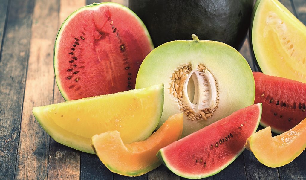 Ακρίβεια: «Φωτιά» οι τιμές στα καλοκαιρινά φρούτα – Δείτε πόσο κοστίζουν