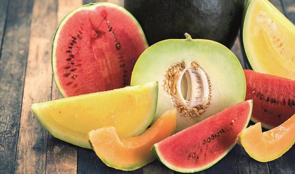 Ακρίβεια: «Φωτιά» οι τιμές στα καλοκαιρινά φρούτα – Δείτε πόσο κοστίζουν