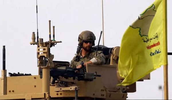 Ιράκ: Ρουκέτες εναντίον βάσης των ΗΠΑ – Αναφορές για εκρήξεις σε βάση στη Συρία