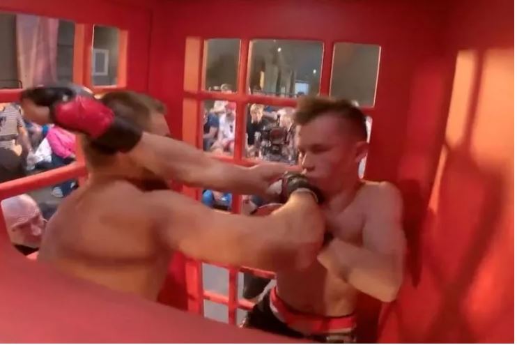 Telephone Boxing, το νέο σοκαριστικό «άθλημα»