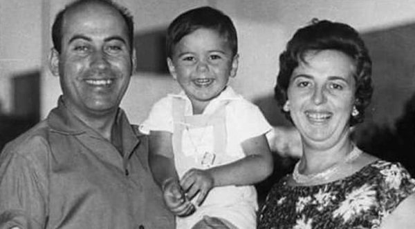 Θανάσης Βέγγος: Η αγαπημένη σύζυγος του πέθανε πριν ένα χρόνο χωρίς να το μάθει κανείς