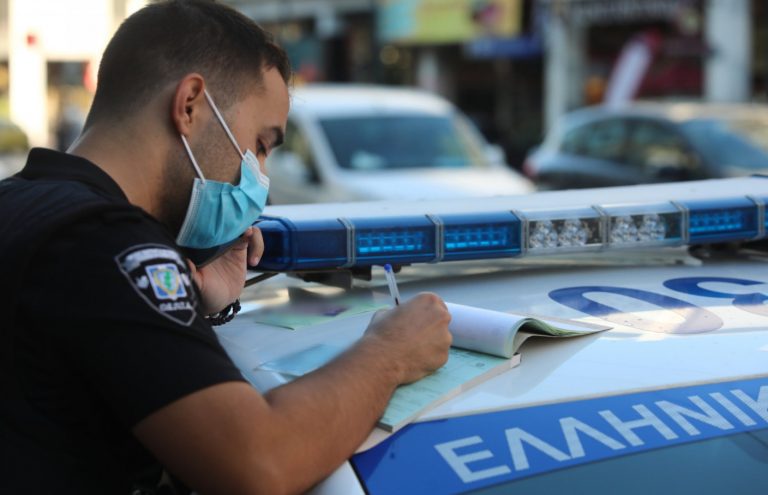 Τροχαία: «Καταπολεμάται το πελατειακό σύστημα» – Πώς θα βεβαιώνονται οι ηλεκτρονικές κλήσεις