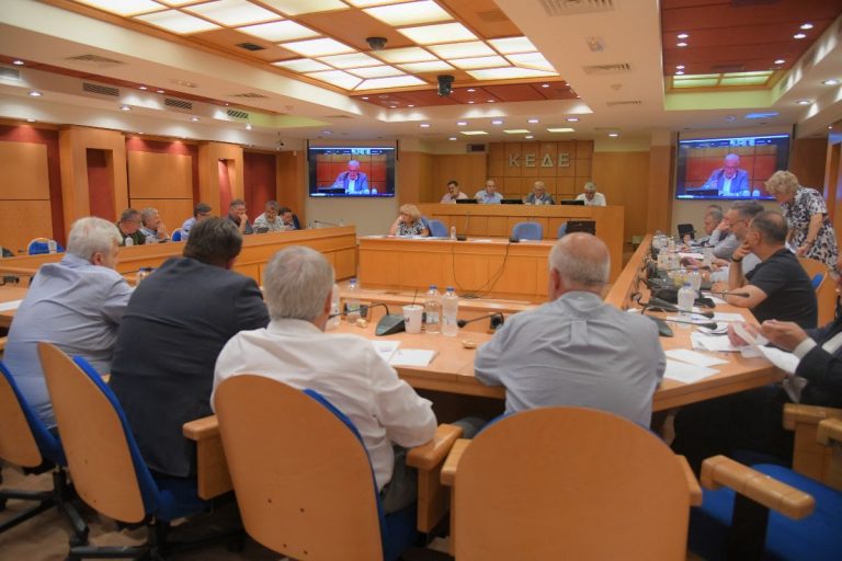 Προαπαιτούμενο η ενίσχυση της καταστατικής θέσης των Αιρετών της Τοπικής Αυτοδιοίκησης