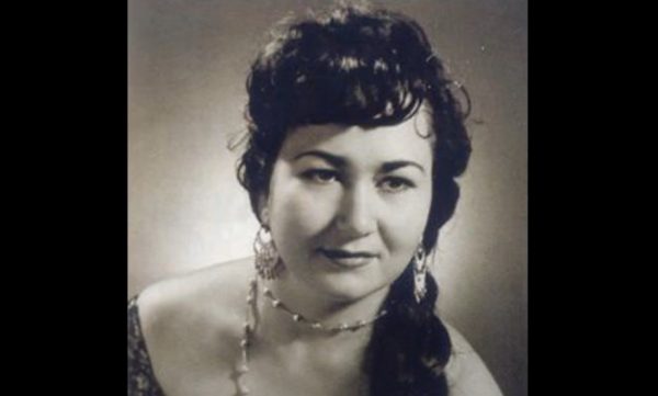 Βούλα Γκίκα: Πέθανε η τραγουδίστρια – Τραγουδούσε με τον Μπιθικώτση