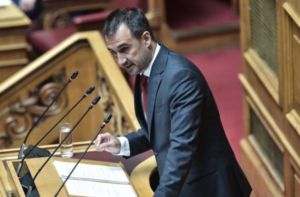 Χαρίτσης για Καραϊβάζ: Ένα ακόμα φιάσκο για την κυβέρνηση Μητσοτάκη