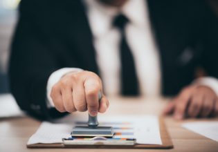 ΤτΕ – Δάνεια: Χωρίς μεταβολή η ζήτησή τους για στεγαστικά και επιχειρήσεις