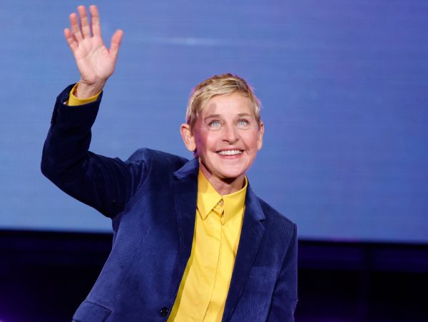 Η Ellen DeGeneres υπήρξε τοξική απέναντι στους συνεργάτες της αλλά τώρα δηλώνει: «Είμαι πολλά αλλά όχι κακιά»