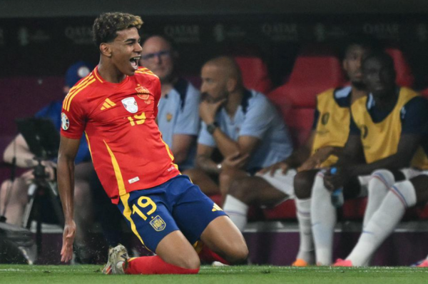 Ανατροπή για την Ισπανία (2-1) – Γκολάρα του Γιαμάλ και Όλμο δίνουν προβάδισμα στους Ισπανούς