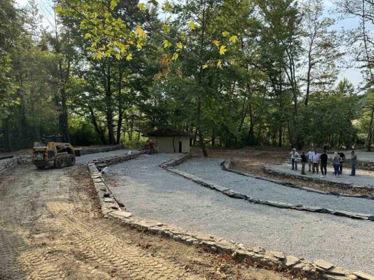 Μετά από 23 χρόνια σιωπής, το «Θέατρο Δάσους» στο Πλατανόδασος Νεοκαισάρειας αναγεννιέται