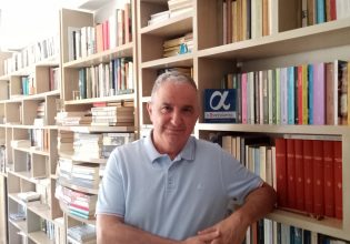 Θεόδωρος Γρηγοριάδης: «Είχα μια ροπή στο να τη φέρω στο σύστημα. Διάβαζα πολύ, κάθε βιβλίο από 15 χρόνων»