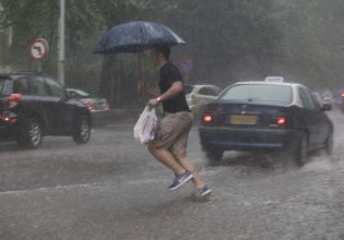 Καιρός: Καταιγίδες, κεραυνούς και μπουρίνια φέρνει η δεύτερη ημέρα της κακοκαιρίας – Πού χρειάζεται προσοχή