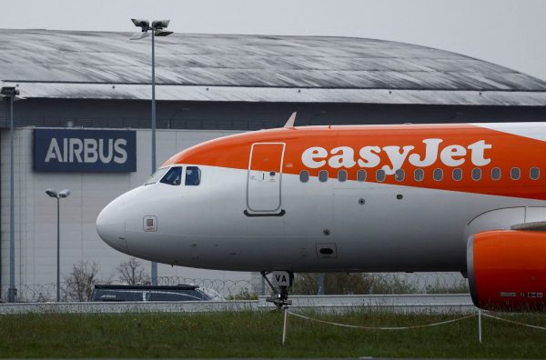 EasyJet: Λαχτάρα στον αέρα για πτήση από την Κέρκυρα στο Λονδίνο – Τραυματίστηκαν δύο μέλη του πληρώματος