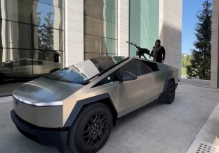 Καντίροφ: Εξόπλισε με πολυβόλο ένα όχημα Tesla Cybertruck και προσκάλεσε τον Έλον Μασκ στην Τσετσενία