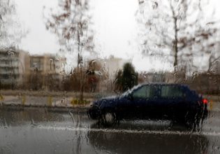 Καιρός – Meteo: Έρχονται ισχυρές βροχές, καταιγίδες και κεραυνοί – Αυξημένος ο κίνδυνος πλημμυρικών φαινομένων
