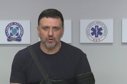 Φωτιά στην Αττική – Κικίλιας: Σκληρή μάχη σε Καλλιτεχνούπολη και Γραμματικό