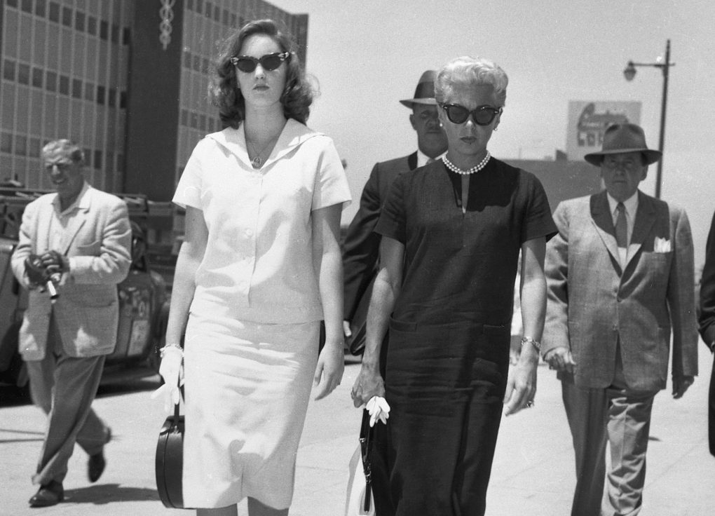 Λάνα Τάρνερ: Η μυστηριώδης δολοφονία του εραστή της σταρ από το χέρι της κόρης της που συγκλόνισε το Χόλιγουντ