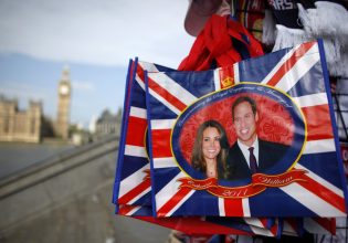 «Είναι καυτή!»: Η ατάκα του πρίγκιπα Γουίλιαμ όταν είδε την Κέιτ Μίντλετον στην πασαρέλα