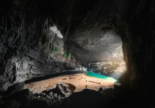 Παραλία, βαρκάδα και ζούγκλα: Για κάμπινγκ στο μεγαλύτερο σπήλαιο του πλανήτη