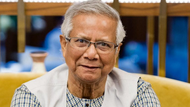 Μπαγκλαντές: Από την άτακτη φυγή της Χασίνα, στον νομπελίστα τραπεζίτη Μοχάμεντ Γιουνούς