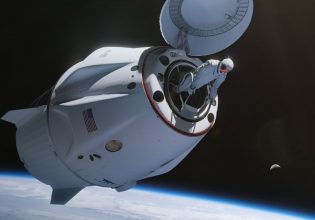SpaceX: Δισεκατομμυριούχος αστροναύτης αναχωρεί για τον πρώτο ιδιωτικό διαστημικό περίπατο