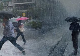 Θεσσαλία: Δρόμοι μετατράπηκαν σε ποτάμια από την κακοκαιρία – Ζημιές σε κτηνοτροφικές μονάδες