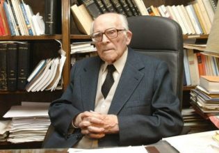 Εμμανουήλ Κριαράς: Αγάπη για τη λεπτομέρεια