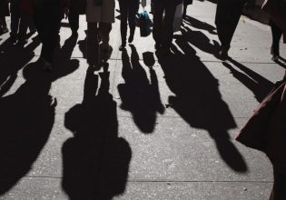 Επιθεώρηση Εργασίας: Σχεδόν ο ένας στους τέσσερις εργοδότες πιάστηκε να παρανομεί