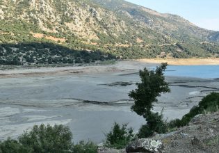 Λειψυδρία: Δυσοίωνες οι προβλέψεις – Το πρόβλημα στη λίμνη του Μόρνου που υδροδοτεί την Αττική
