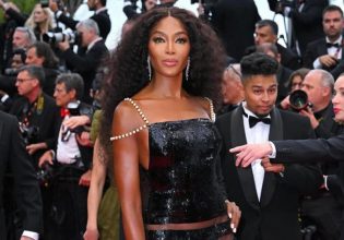 Ναόμι Κάμπελ: Εντυπωσίασε με ολόλευκο μπικίνι στη Μύκονο