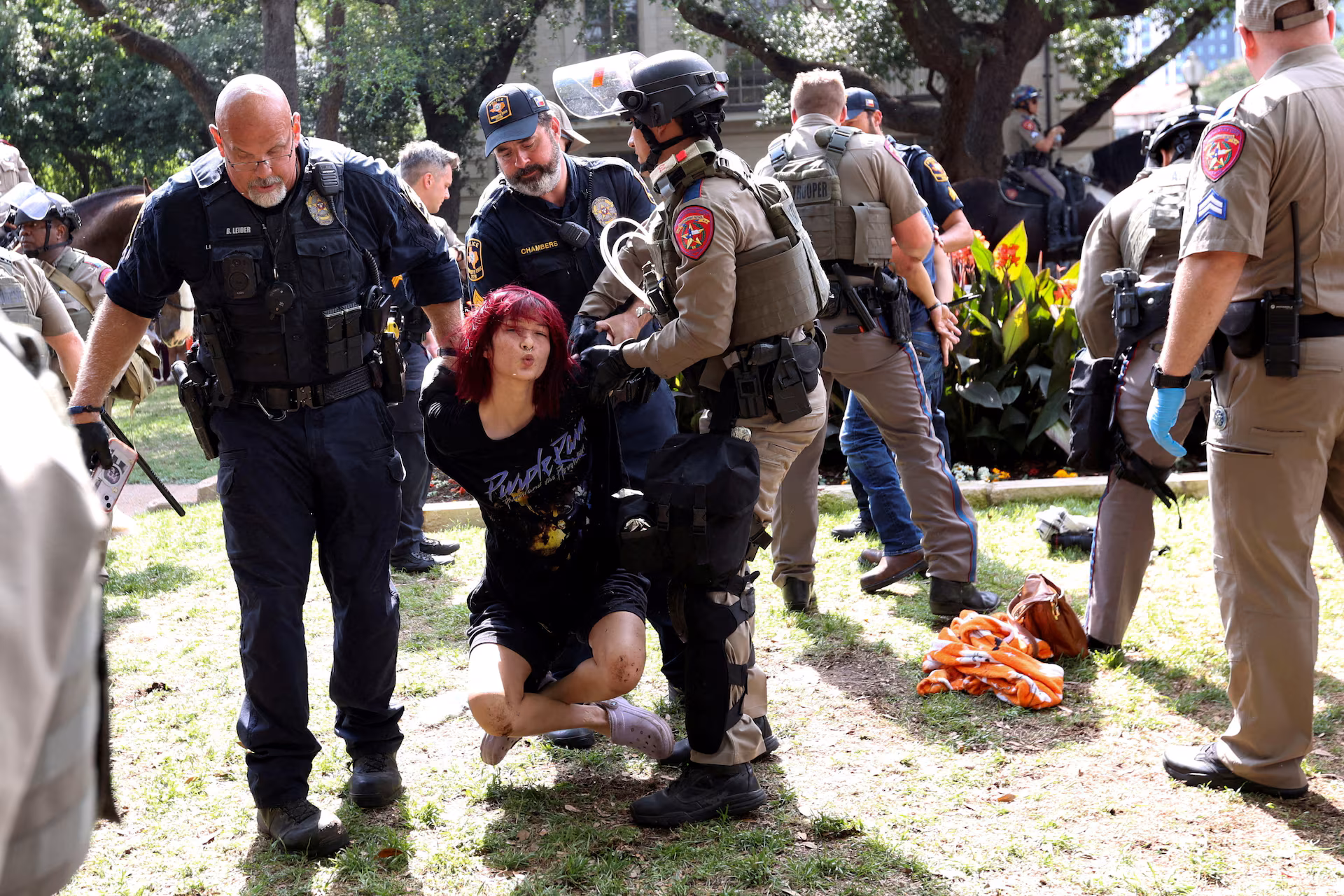 «Οδηγοί» σπουδών στα αμερικανικά πανεπιστήμια κομμένοι και ραμμένοι στους χρηματοδότες