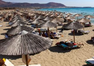 Αρτέμιδα: Συμμορία ανηλίκων έκλεβε σακίδια στην παραλία της Λούτσας – Πέντε συλλήψεις