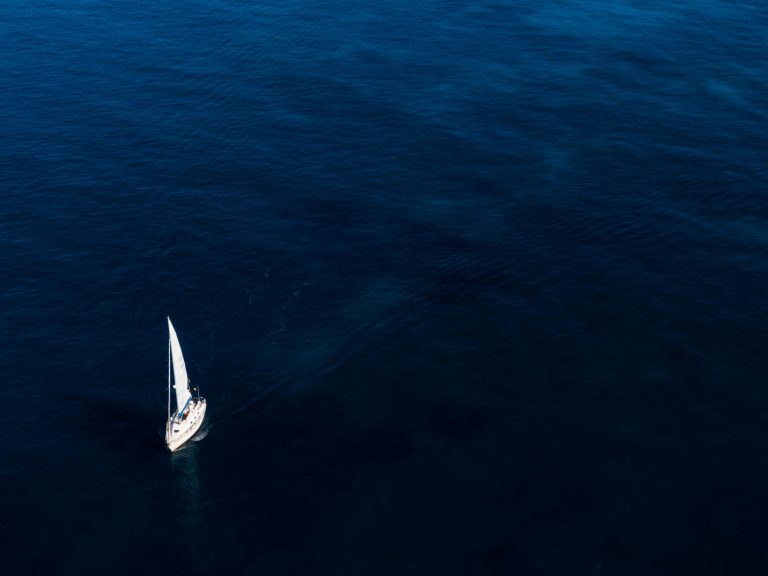 Θάλασσες: Αυξάνεται η θερμοκρασία τους – «Φλέγεται» η επιφάνεια της Μεσογείου