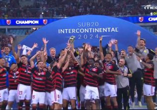 Η απονομή του τροπαίου στην Φλαμένγκο (vid)