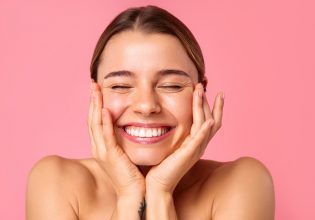 Τέσσερα lifestyle tips για υγιές και λαμπερό δέρμα