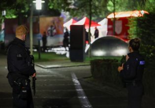 Επίθεση στη Γερμανία: «Τρομοκρατική ενέργεια» χαρακτηρίζουν οι αρχές την πολύνεκρη επίθεση στο Φεστιβάλ της Ζόλινγκεν