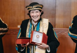 Δήμητρα Θεοφανοπούλου – Κοντού: Λέξεις, μια ολόκληρη εικόνα ζωής