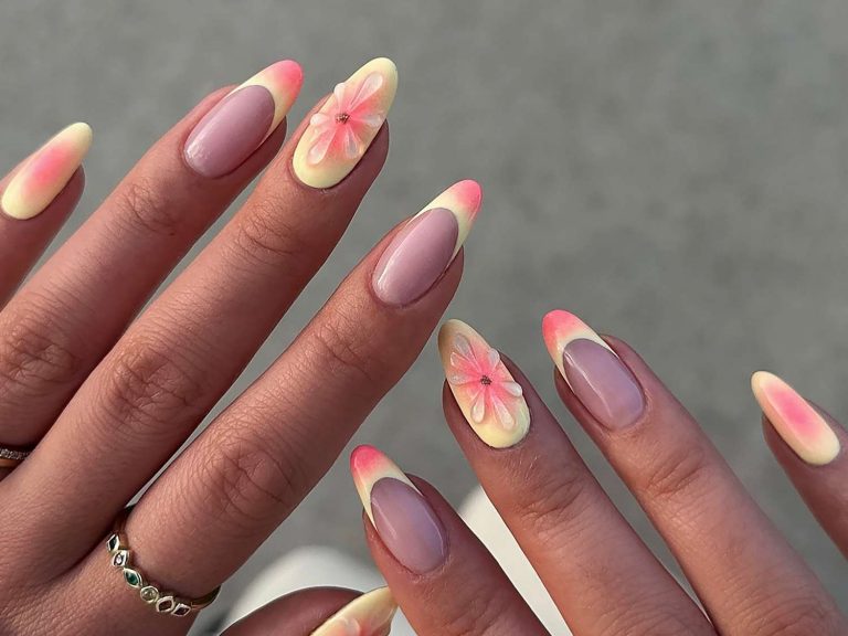 Μανικιούρ: Τα τροπικά σχέδια στα νύχια που θα «κλείσουν» το καλοκαίρι στα άκρα σας