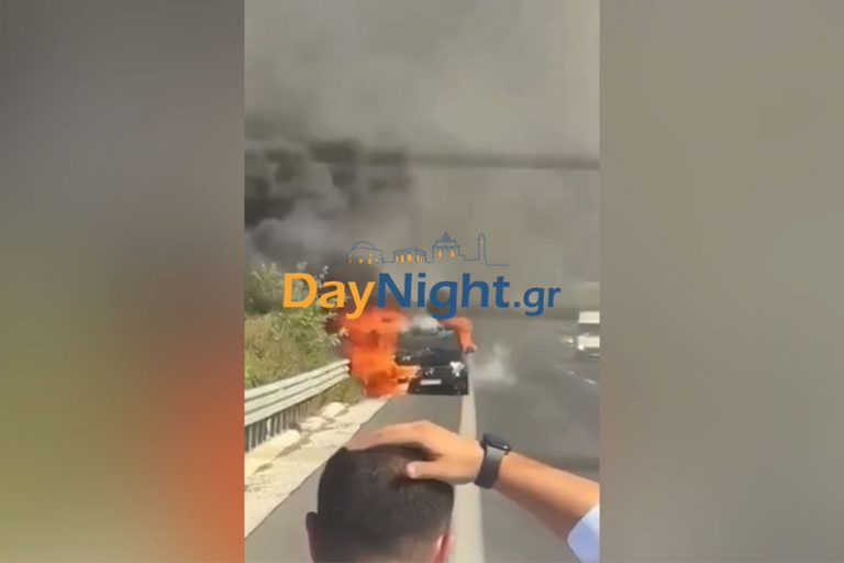 ΒΟΑΚ: Βανάκι που μετέφερε εργαζόμενους έπιασε φωτιά – Ακούγονταν απανωτές εκρήξεις