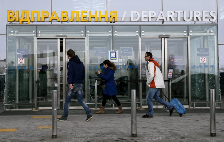 Αντρέι Κουρκόφ: «Ζούμε άλλη μία προσπάθεια να μετατραπούν οι Ουκρανοί σε Ρώσους»