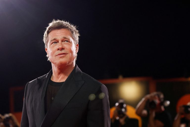 Μπραντ Πιτ: Χωρίς να το ξέρει εξαπάτησε δύο γυναίκες και τους πήρε 325.000 ευρώ