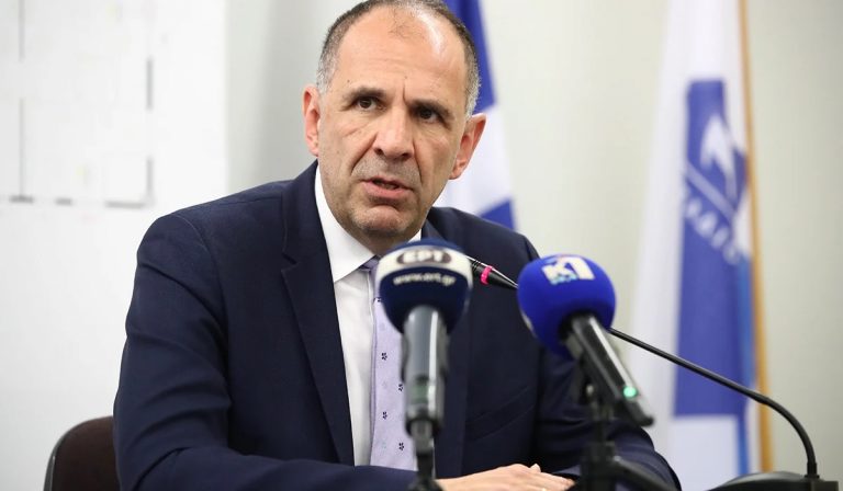 Γεραπετρίτης: Ανάγκη να επανεφεύρουμε την Ευρώπη – Σουλτς: Μόνο ενωμένες θα επιβιώσουν οι χώρες της Ευρώπης