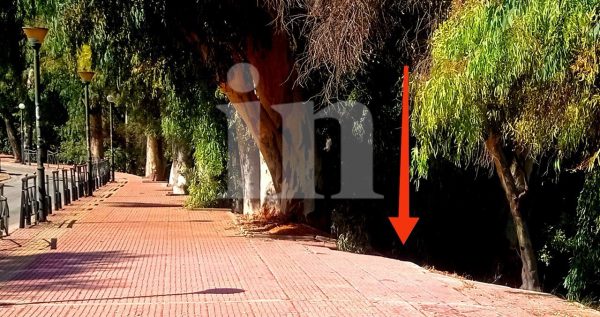 Αφύλακτος γκρεμός – φόβητρο στο εμπορικό κέντρο του Χαλανδρίου