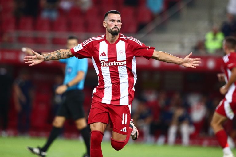 Βέλντε: «Πρωταθλητής Ολυμπιακός στα 100 χρόνια του συλλόγου, αυτά να περιμένει ο κόσμος από εμένα»