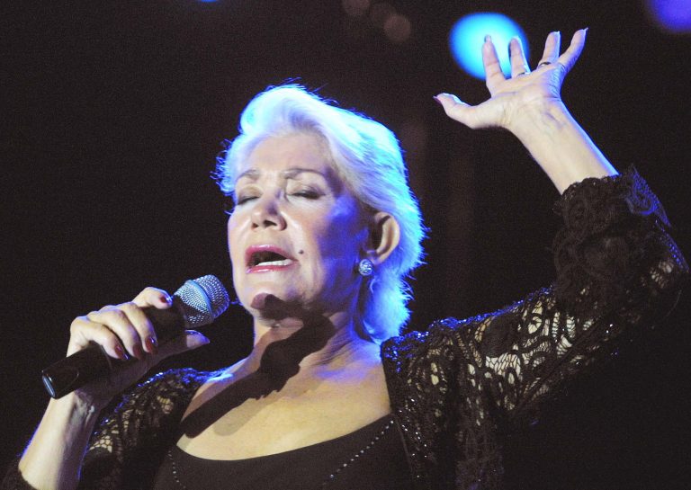 Μαρινέλλα: Τα νεότερα για την υγεία της – Κλινικά σταθερή αλλά κρίσιμη η κατάστασή της