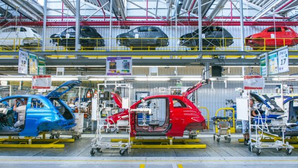 Αυτοκαταστροφική χαρακτηρίζει την πολιτική του 2035 η G. Meloni