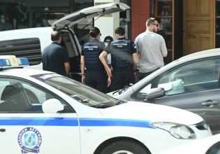 Νέα Σμύρνη: Η αδερφή του 46χρονου εξετάζεται ως βασική ύποπτη της δολοφονίας – Τα στοιχεία που την ενοχοποιούν